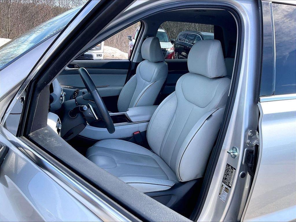 used 2025 Hyundai Palisade car, priced at $34,807