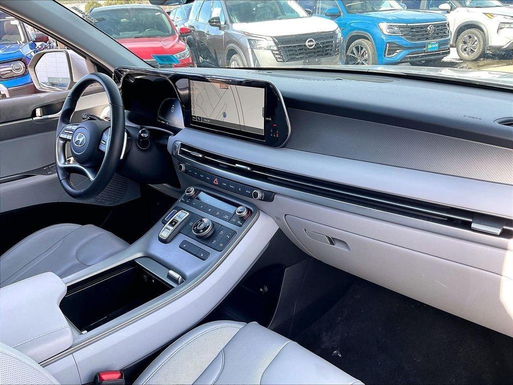 used 2025 Hyundai Palisade car, priced at $34,807