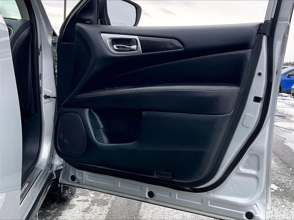 used 2020 Nissan Pathfinder car, priced at $13,884