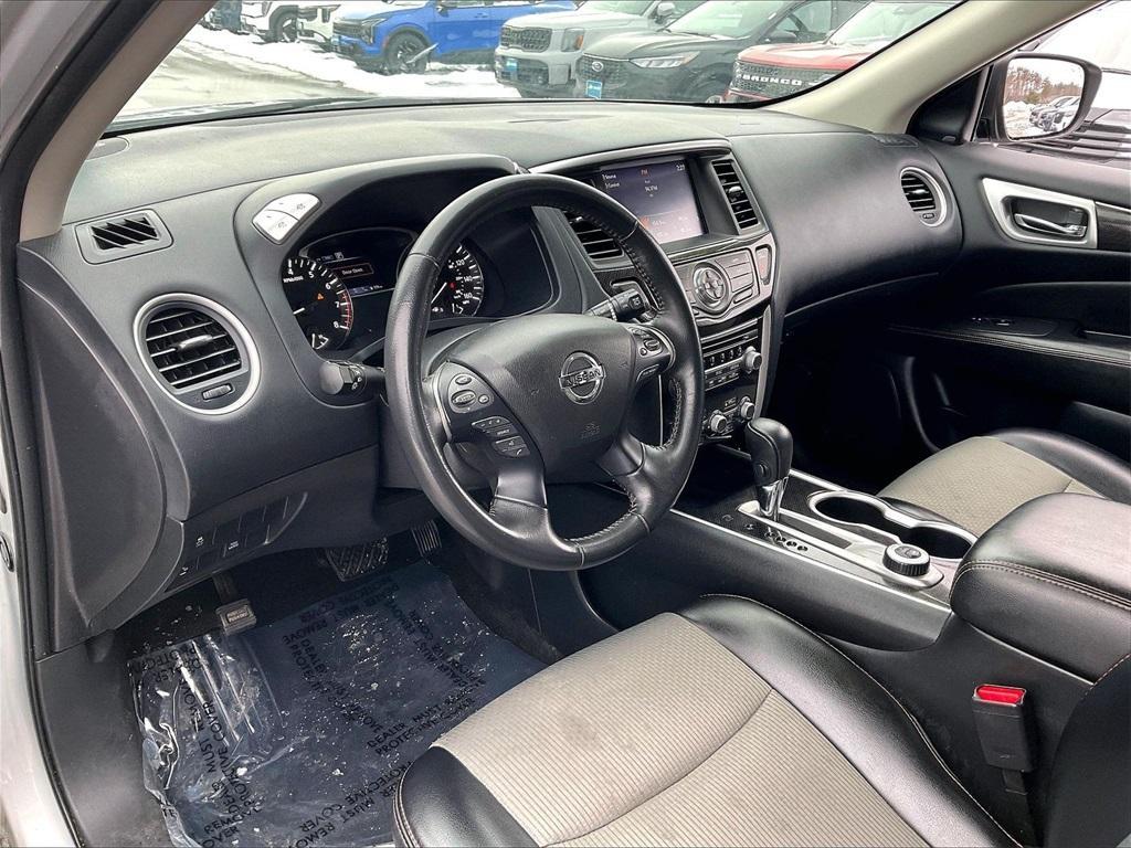 used 2020 Nissan Pathfinder car, priced at $13,884