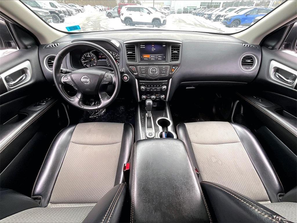 used 2020 Nissan Pathfinder car, priced at $13,884