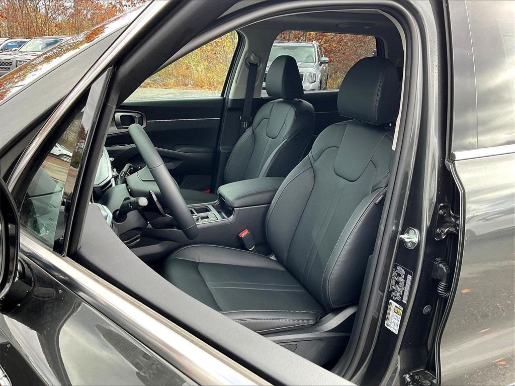 new 2026 Kia Sorento Hybrid car, priced at $40,285