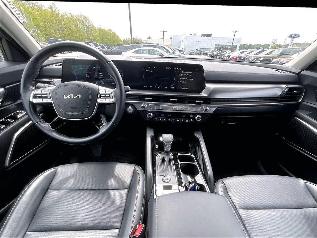 used 2025 Kia Telluride car, priced at $33,122