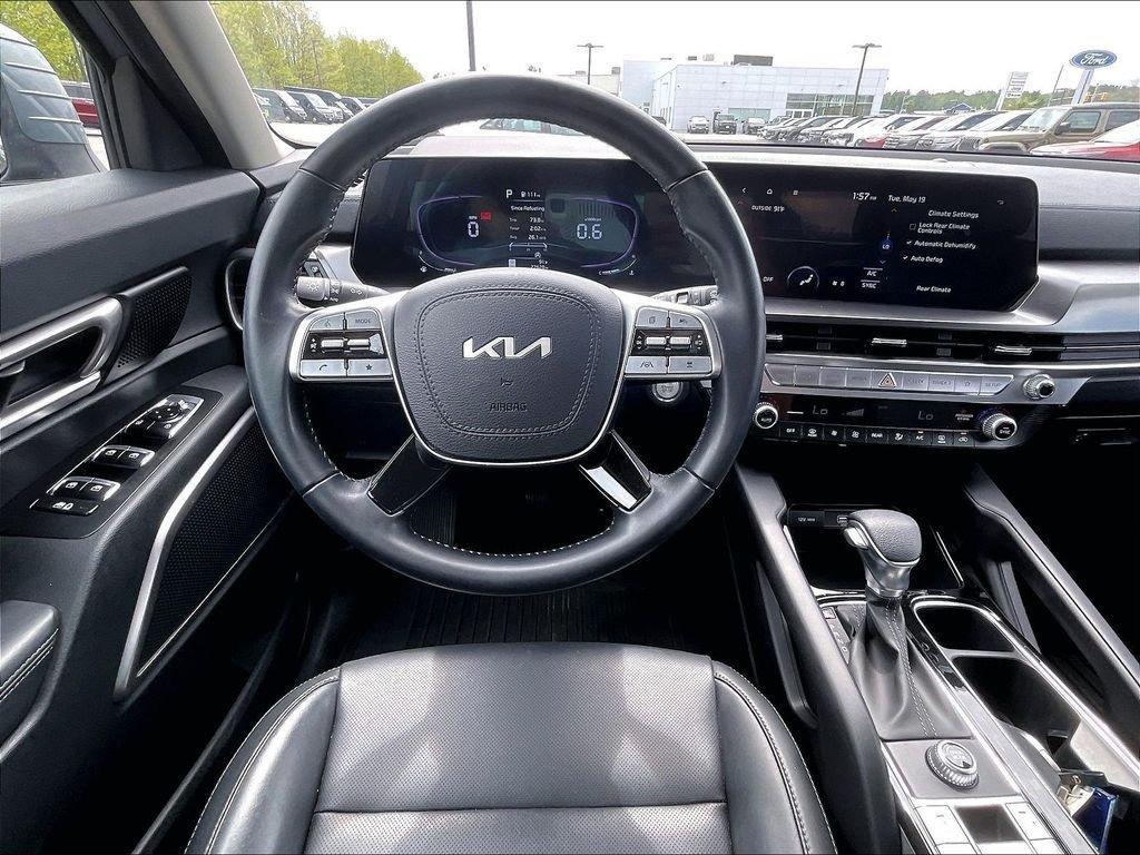 used 2025 Kia Telluride car, priced at $33,122