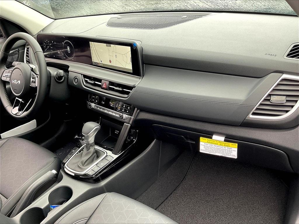 new 2026 Kia Seltos car, priced at $27,335
