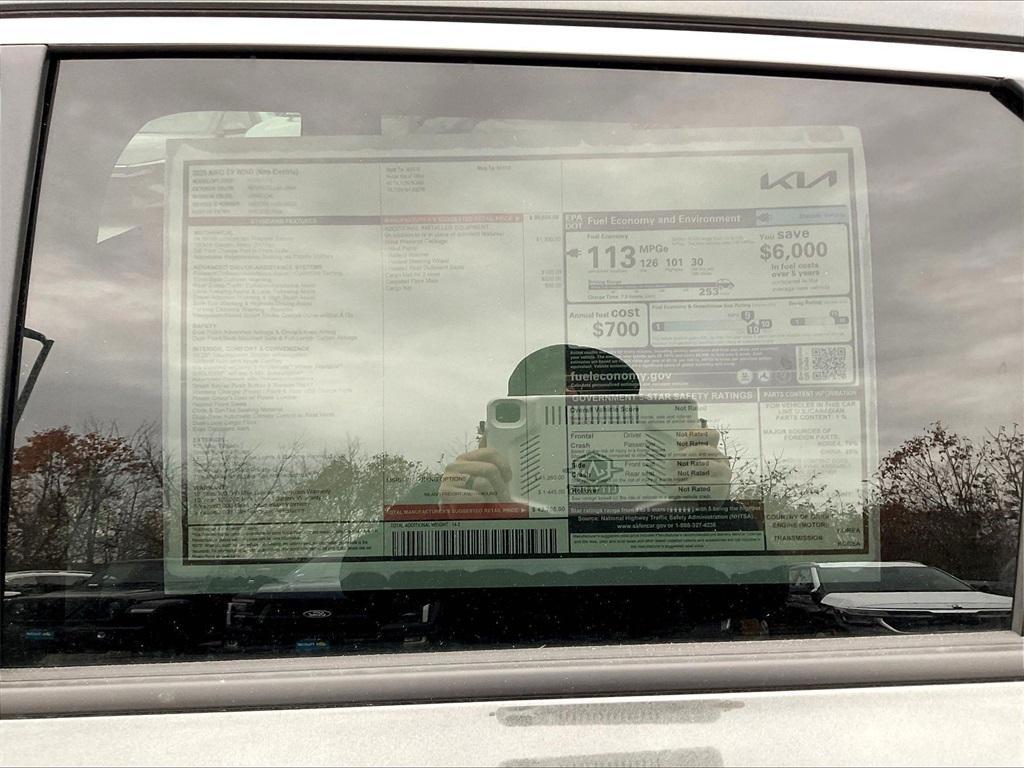 new 2025 Kia Niro EV car, priced at $30,069