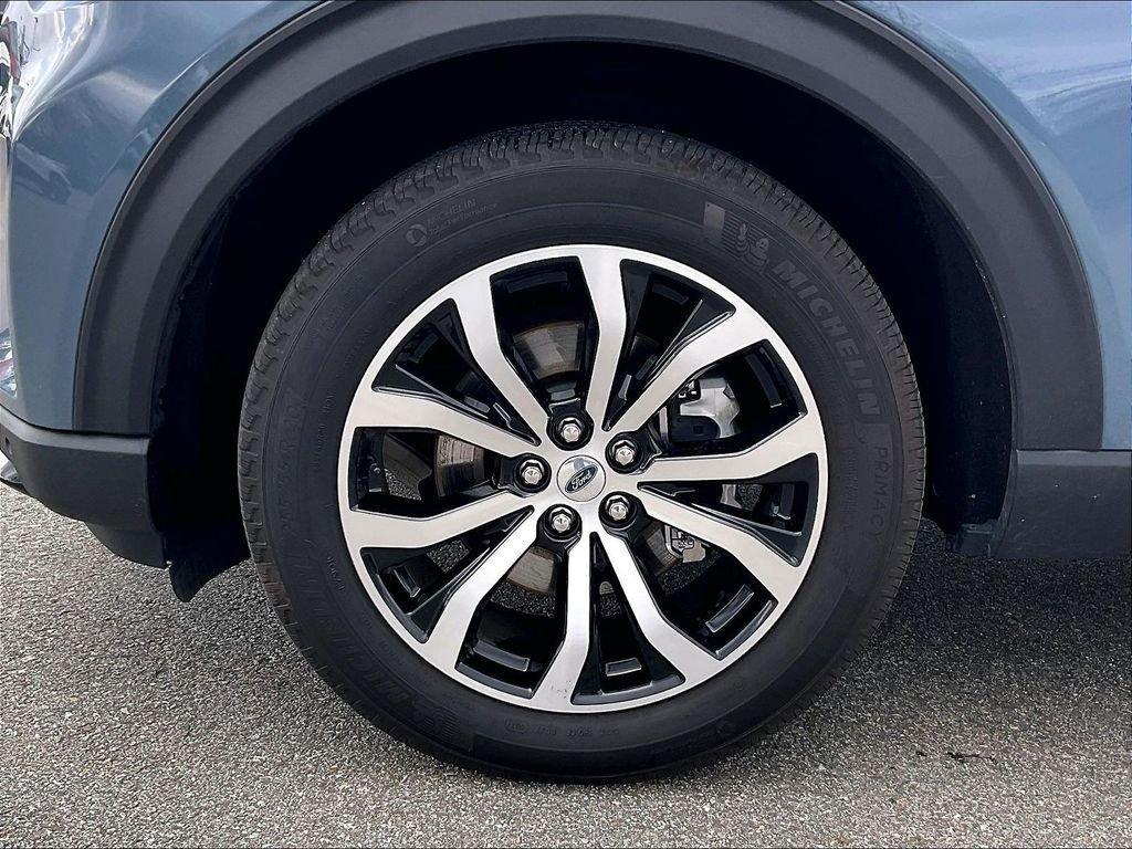 used 2025 Ford Explorer car, priced at $40,696