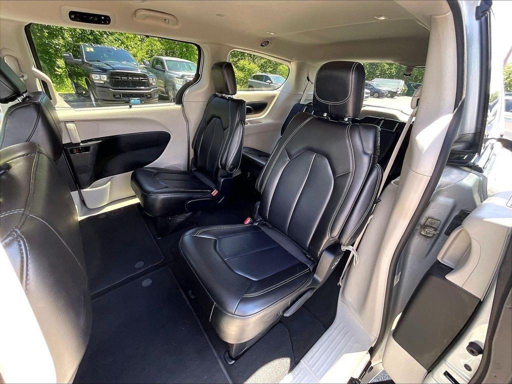used 2023 Chrysler Pacifica car, priced at $23,142