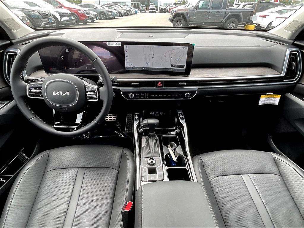 new 2025 Kia Sorento car, priced at $39,197