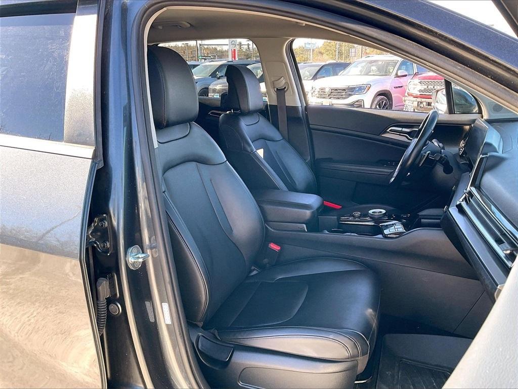 used 2023 Kia Sportage Hybrid car, priced at $22,423