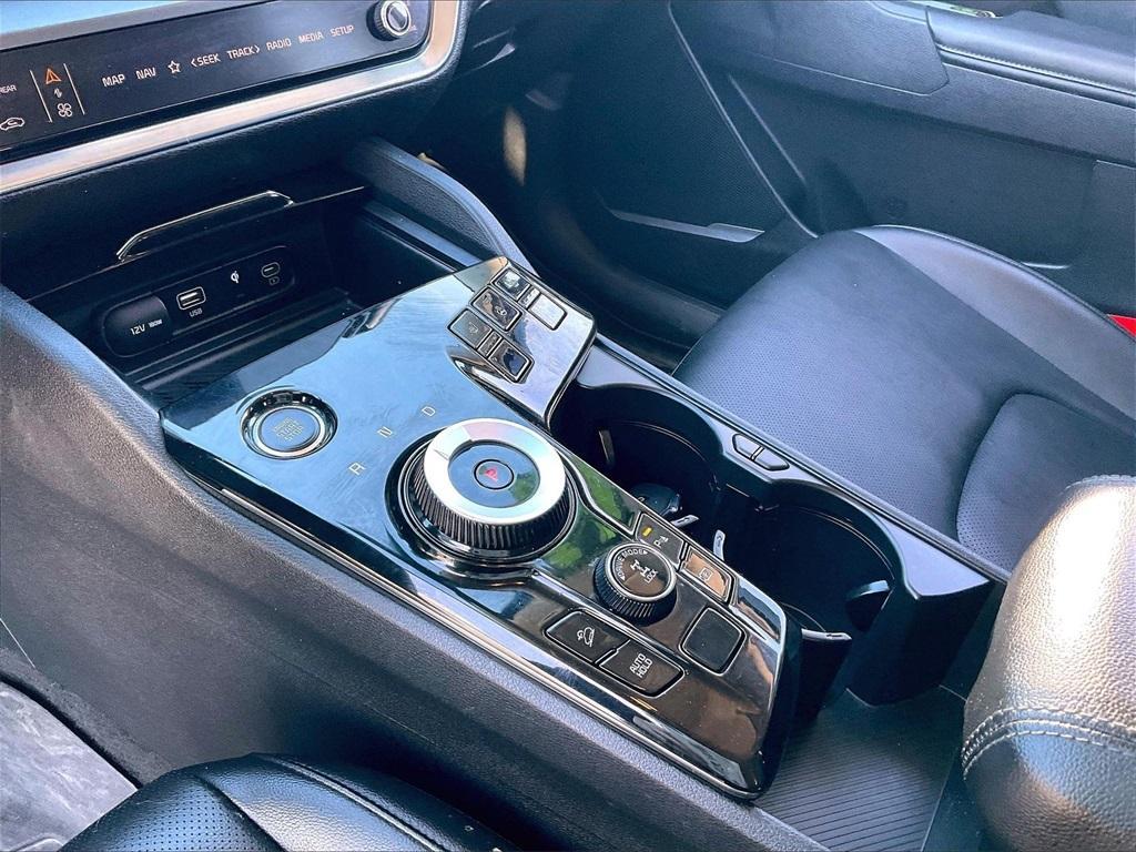 used 2023 Kia Sportage Hybrid car, priced at $22,423