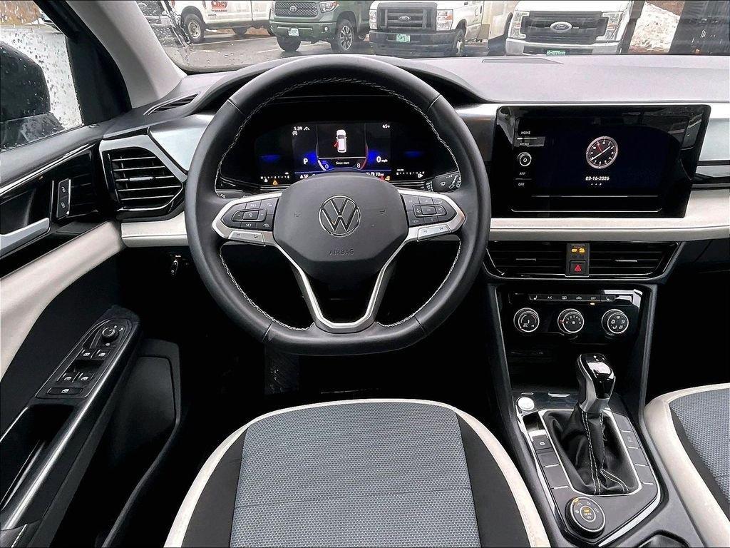used 2025 Volkswagen Taos car