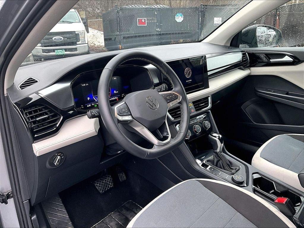 used 2025 Volkswagen Taos car