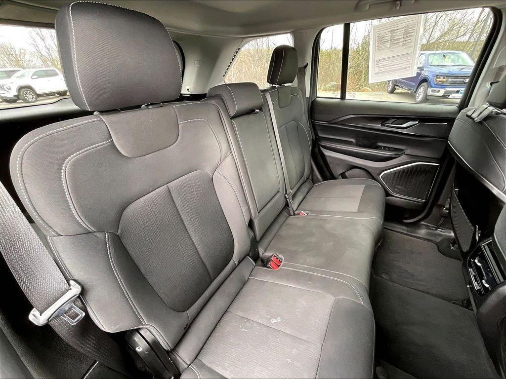 used 2022 Jeep Grand Cherokee car, priced at $25,383