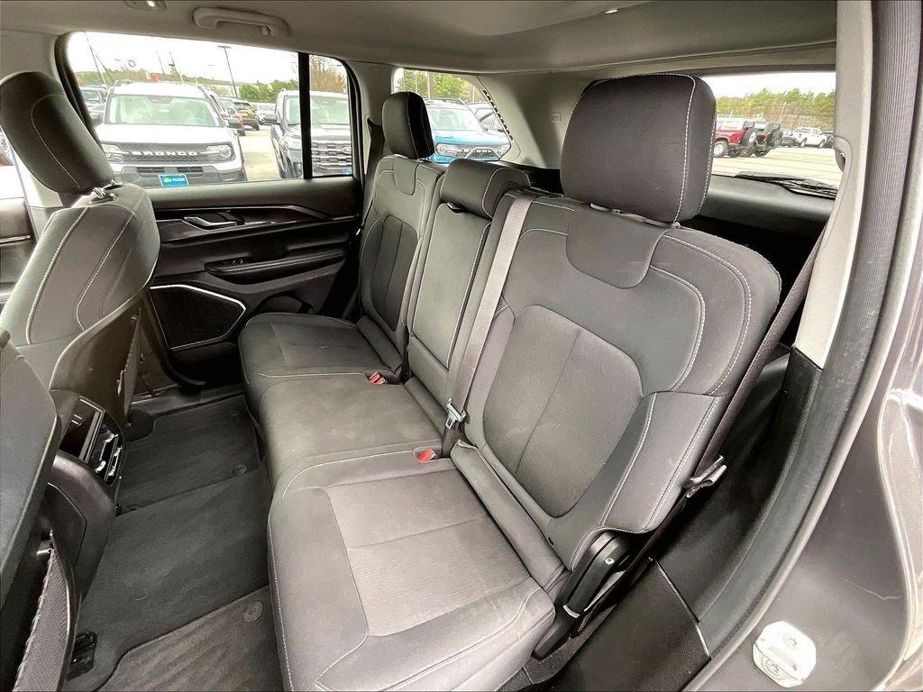 used 2022 Jeep Grand Cherokee car, priced at $25,383