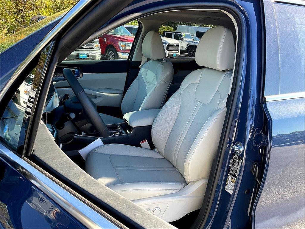 new 2026 Kia Sorento car, priced at $36,826