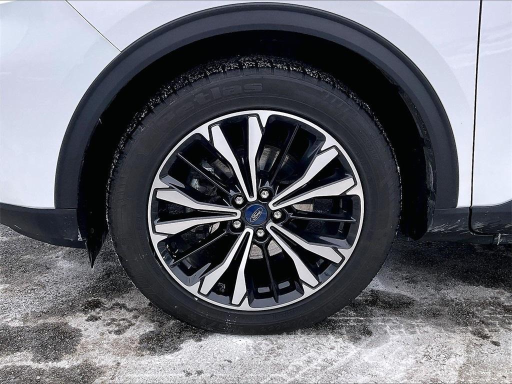 used 2022 Ford Escape car, priced at $21,923