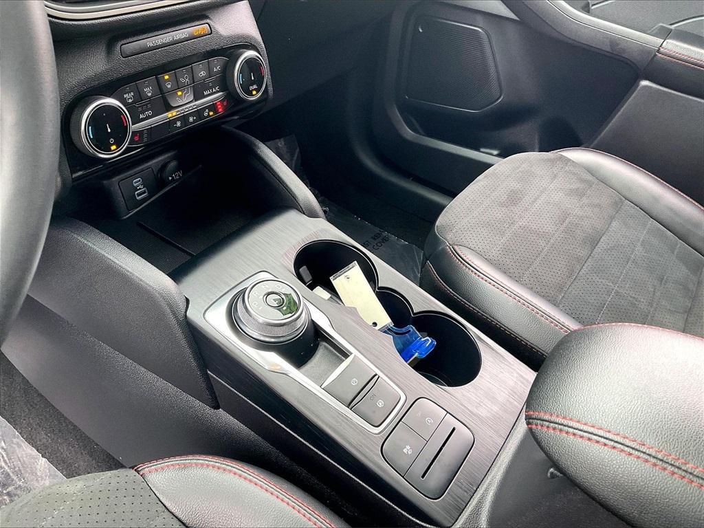 used 2022 Ford Escape car, priced at $21,923