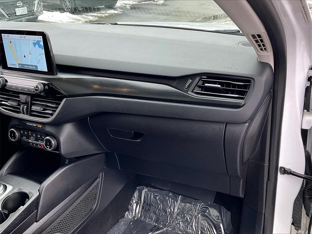 used 2022 Ford Escape car, priced at $21,923