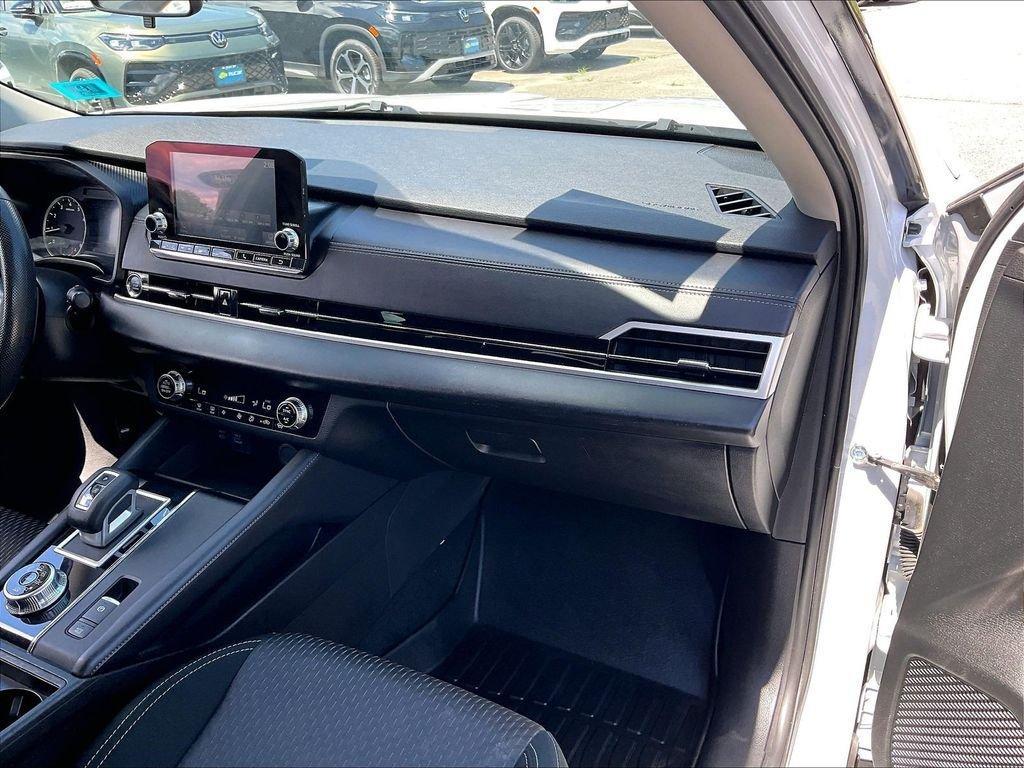 used 2023 Mitsubishi Outlander car, priced at $23,662
