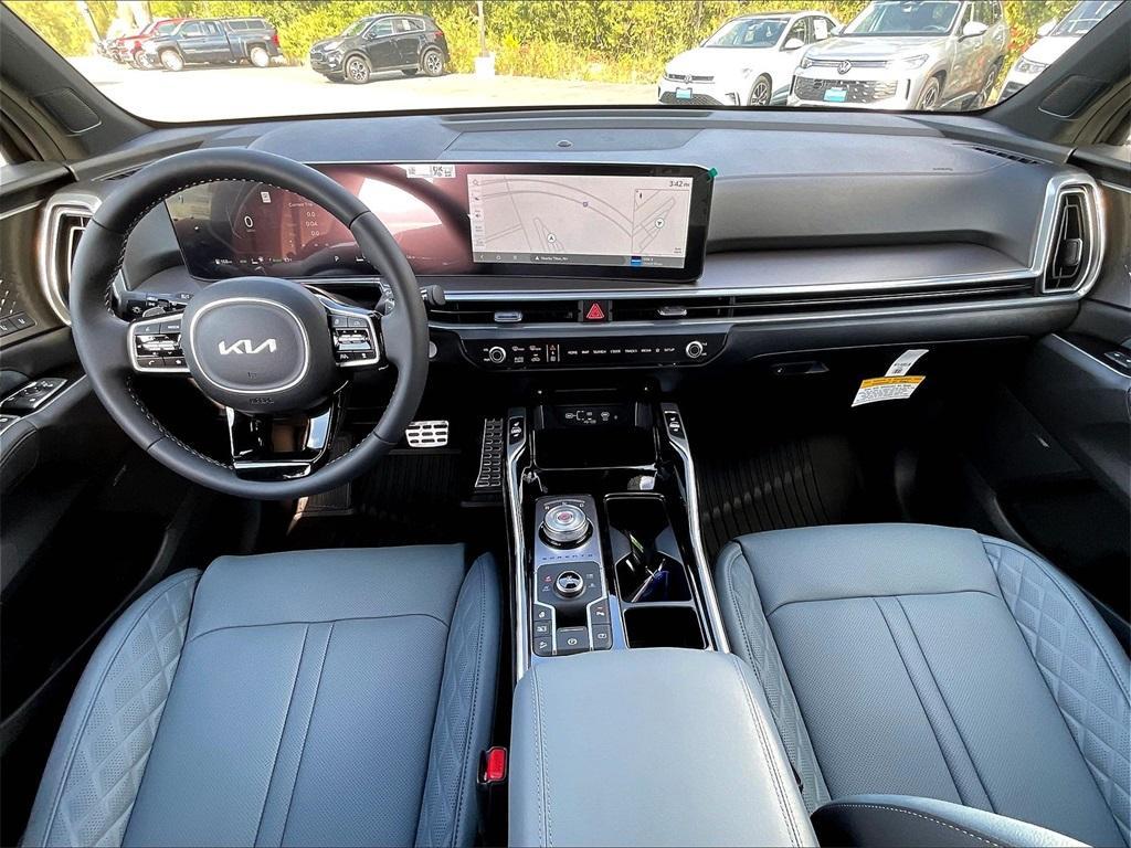 new 2025 Kia Sorento Hybrid car, priced at $42,357