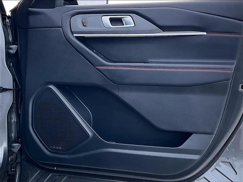 used 2025 Ford Explorer car, priced at $39,673