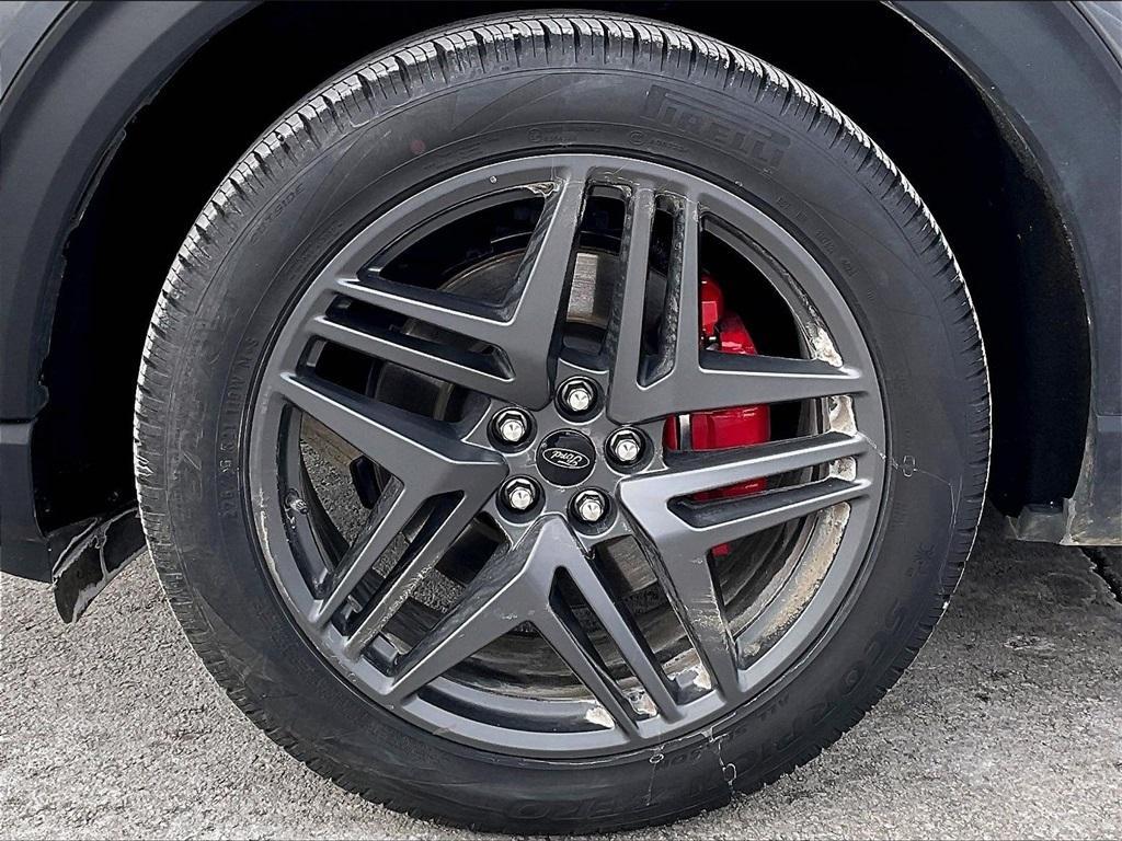 used 2025 Ford Explorer car, priced at $39,673