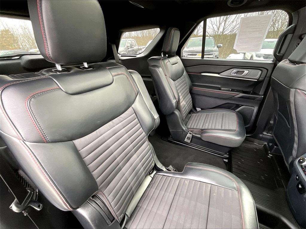 used 2025 Ford Explorer car, priced at $39,673