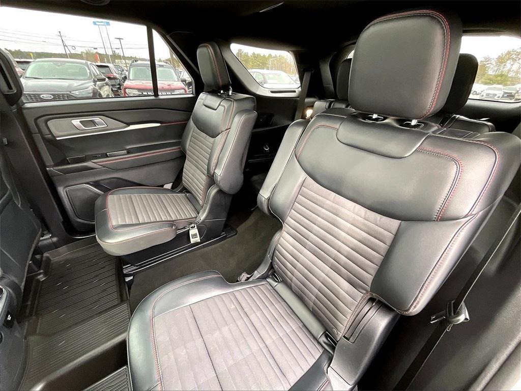 used 2025 Ford Explorer car, priced at $39,673
