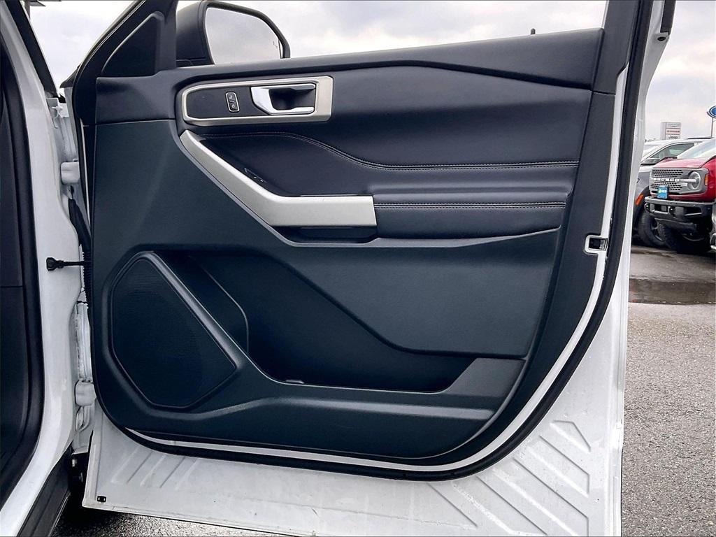 used 2023 Ford Explorer car, priced at $27,989