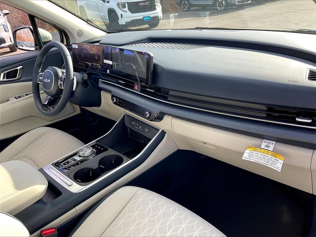 new 2026 Kia Carnival Hybrid car, priced at $42,521