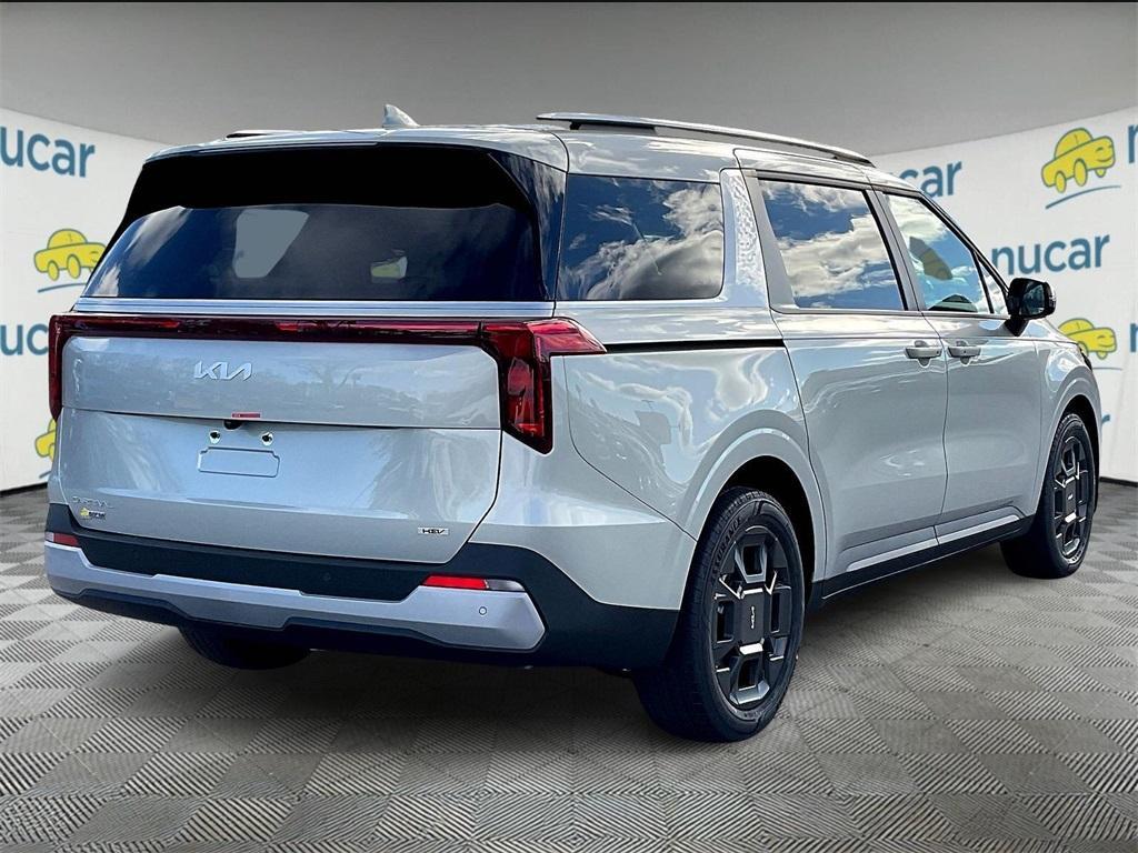 new 2026 Kia Carnival Hybrid car, priced at $42,521