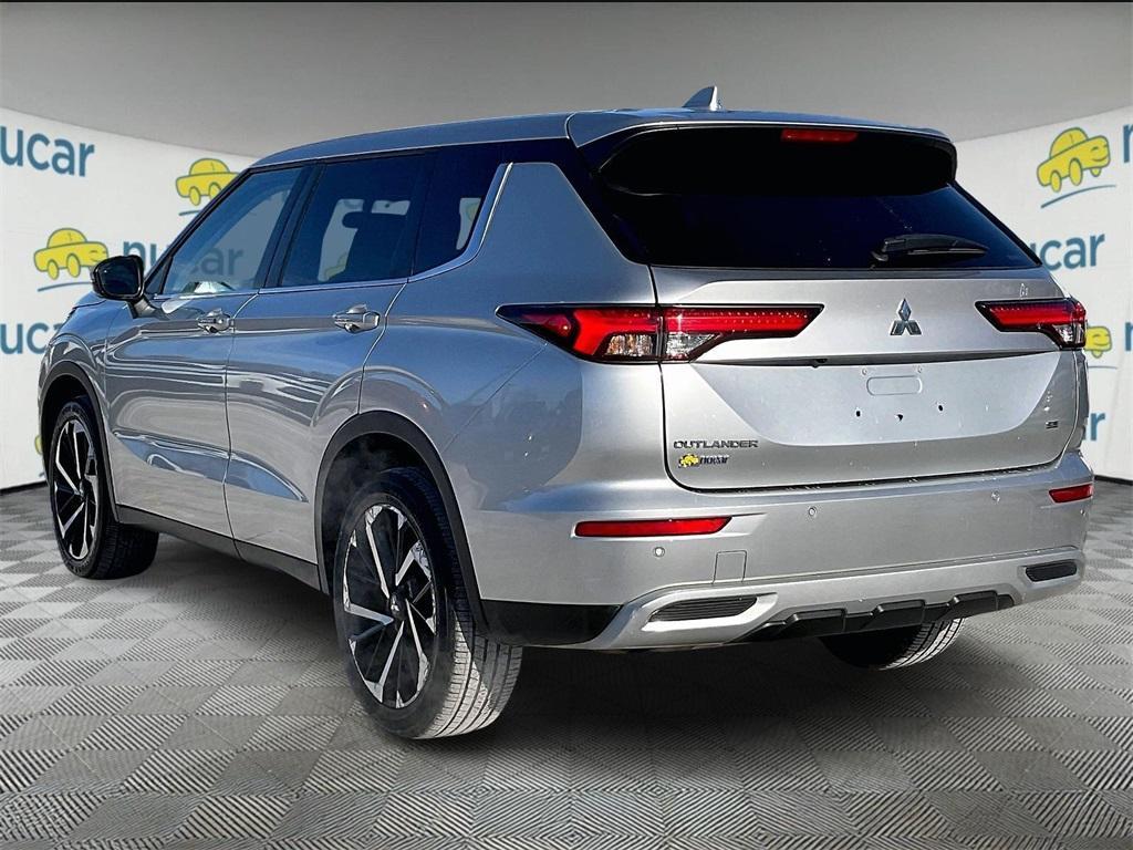 used 2022 Mitsubishi Outlander car, priced at $20,527