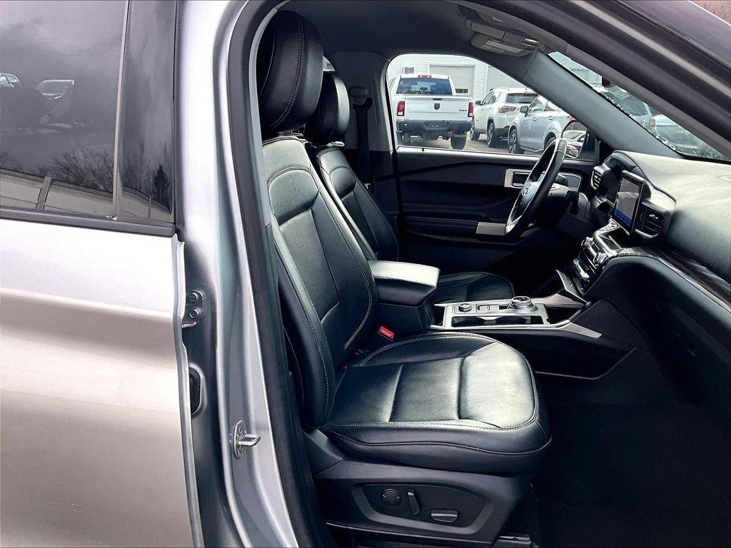 used 2023 Ford Explorer car
