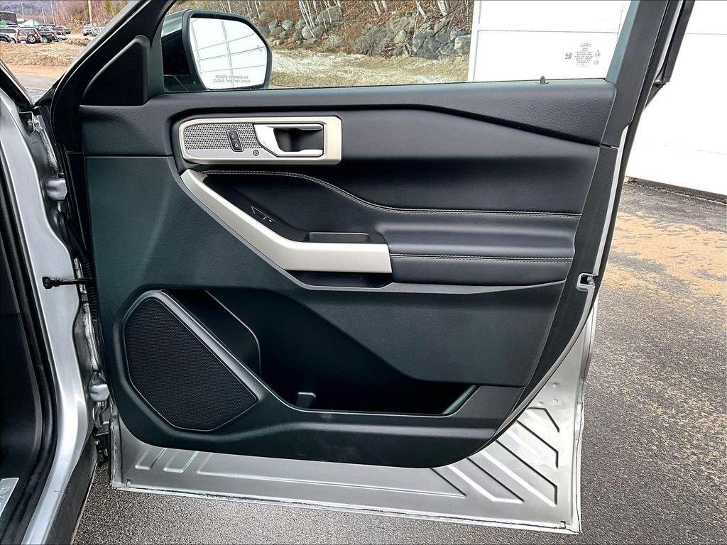 used 2023 Ford Explorer car