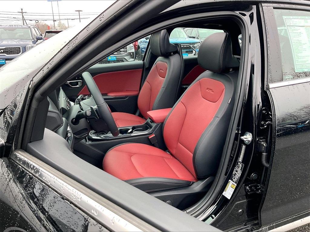 new 2025 Kia K4 car, priced at $25,071