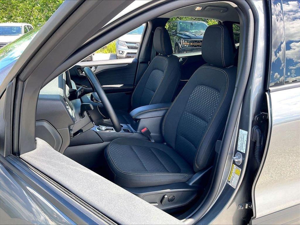 used 2025 Ford Escape car, priced at $27,028