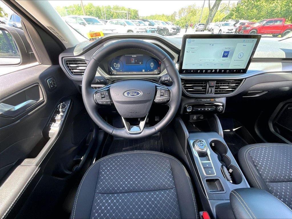 used 2025 Ford Escape car, priced at $27,028