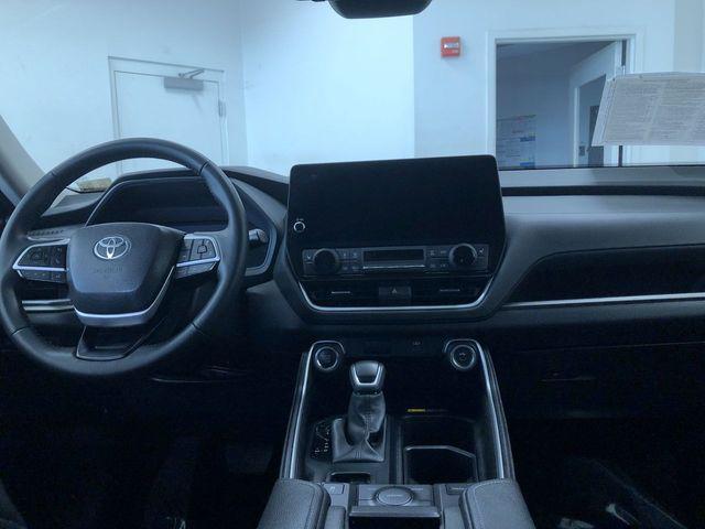 used 2025 Toyota Grand Highlander car, priced at $42,944