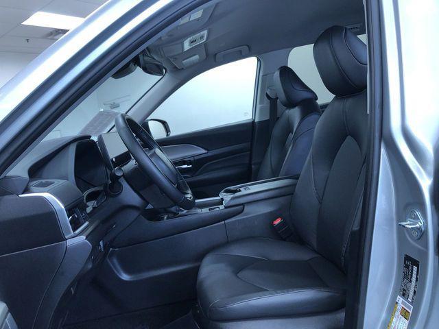 used 2025 Toyota Grand Highlander car, priced at $42,944