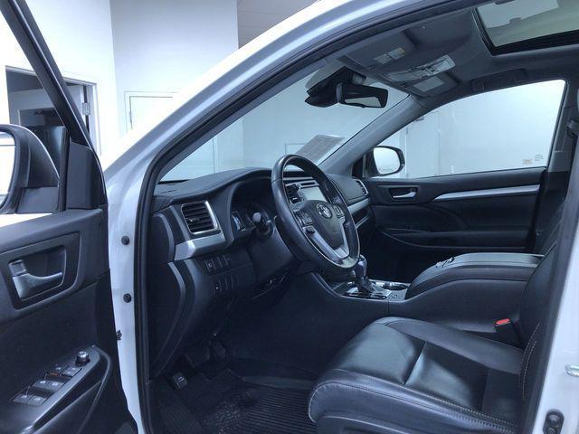 used 2019 Toyota Highlander Hybrid car, priced at $29,988
