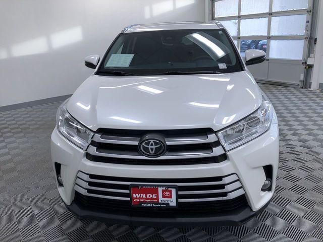 used 2019 Toyota Highlander car, priced at $21,995