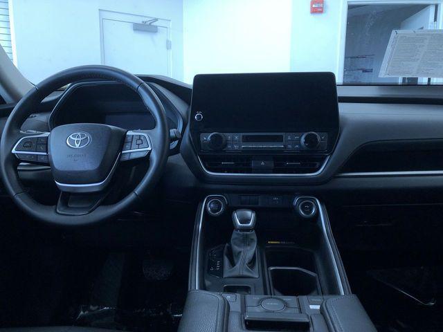 used 2025 Toyota Grand Highlander car, priced at $43,488