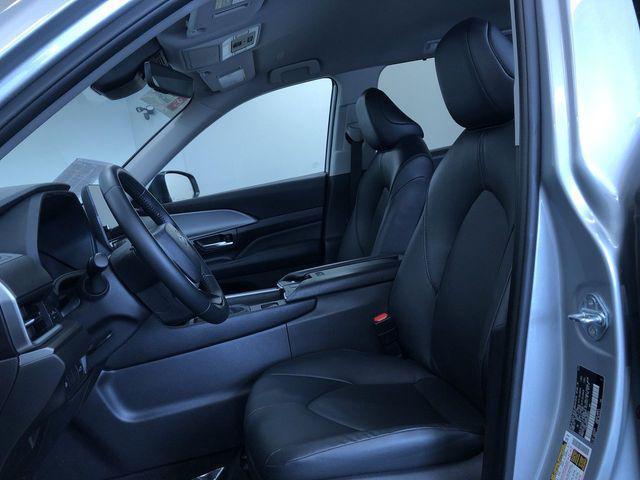 used 2025 Toyota Grand Highlander car, priced at $43,488