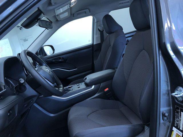 used 2023 Toyota Highlander car, priced at $34,995