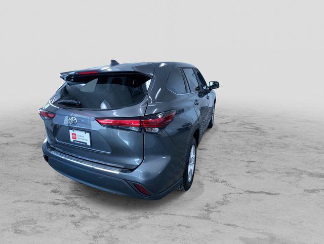 used 2023 Toyota Highlander car, priced at $34,995