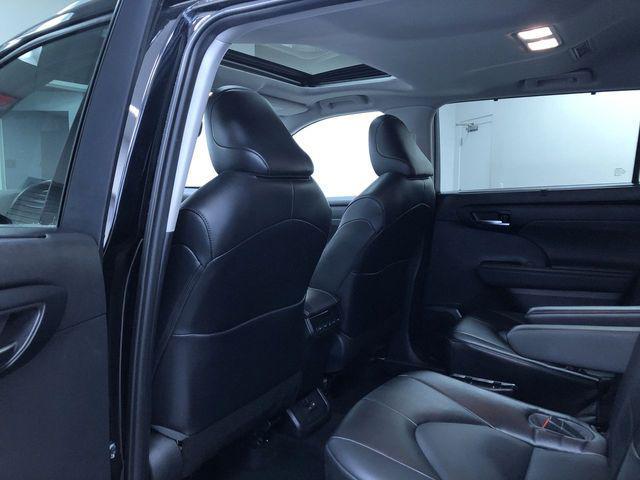 used 2022 Toyota Highlander car, priced at $31,966