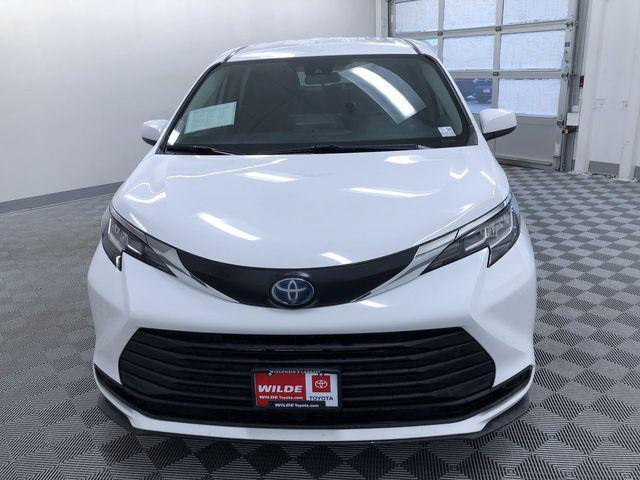 used 2023 Toyota Sienna car, priced at $36,995