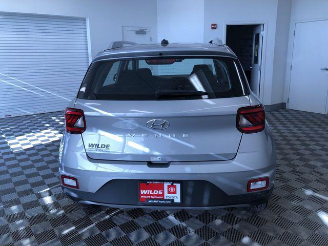 used 2025 Hyundai Venue car, priced at $17,966