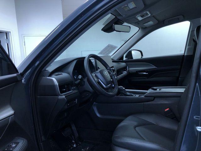 used 2025 Toyota Grand Highlander car, priced at $42,995